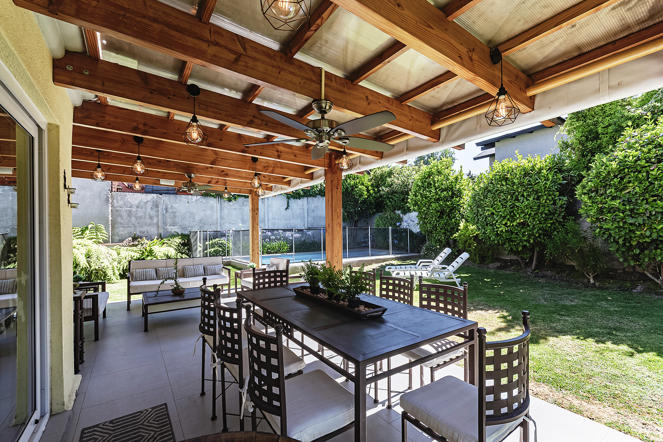  House for sale in La Dehesa with 5 bedrooms plus service quarters. - 物件實景