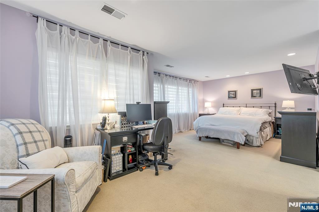 Twp of Washington, New Jersey, 07676, United States, 3 Bedrooms Bedrooms, ,3 BathroomsBathrooms,Residential,For Sale,1988270