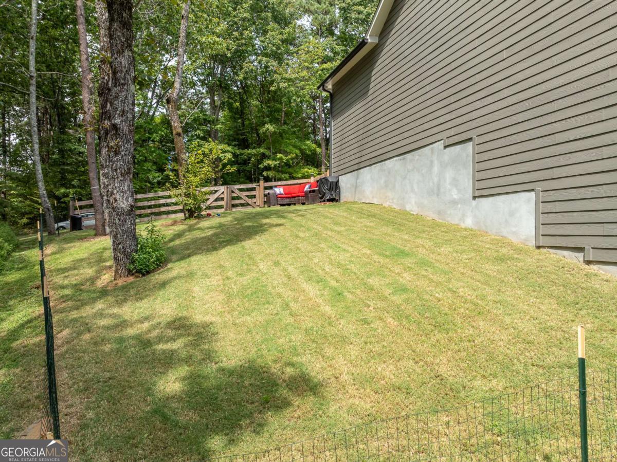 Talking Rock, Georgia, 30175, United States, 3 Bedrooms Bedrooms, ,2 BathroomsBathrooms,Residential,For Sale,1972070