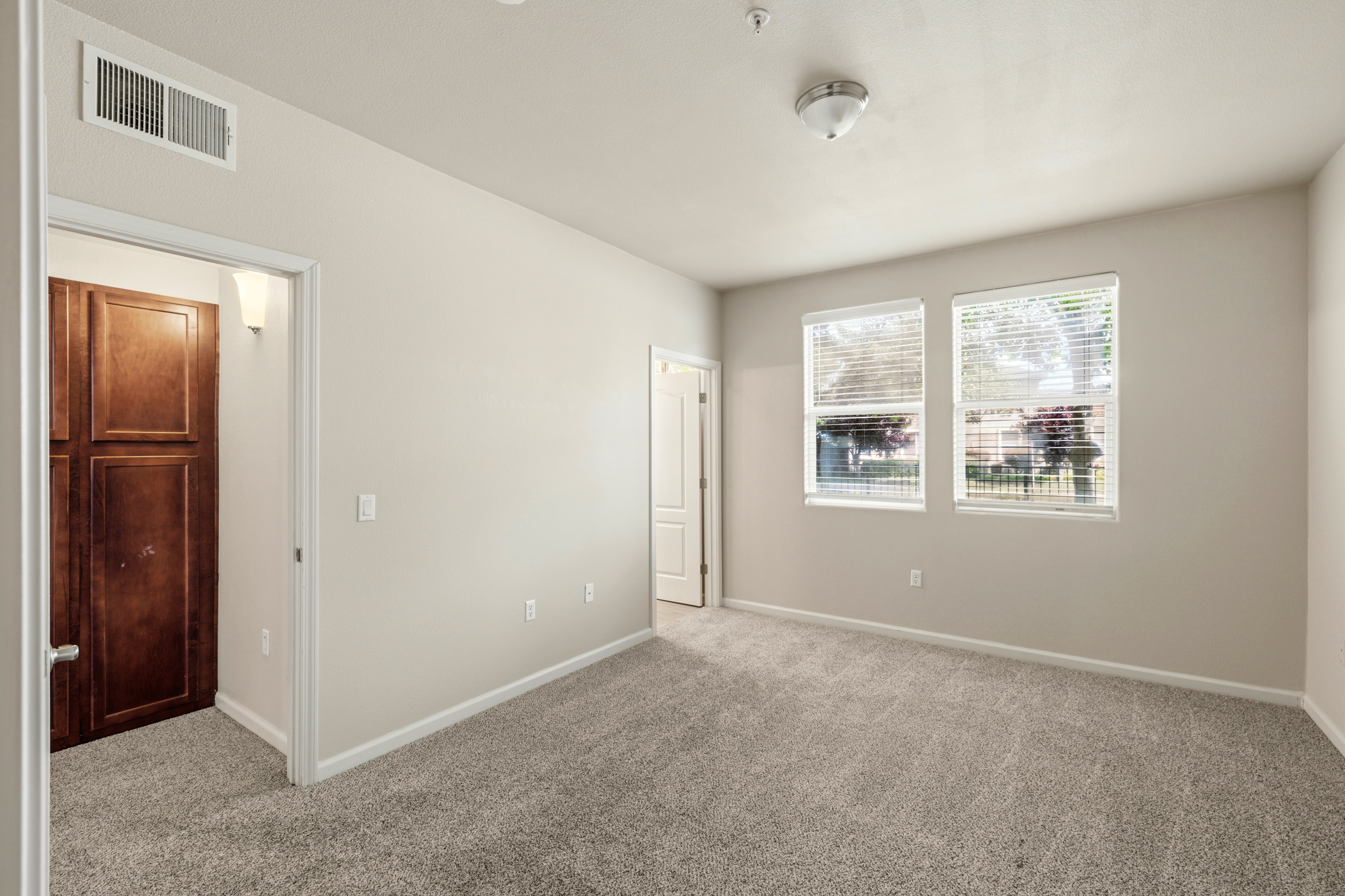  1900 Danbrook Drive, Sacramento, CA 95835 - 物件實景