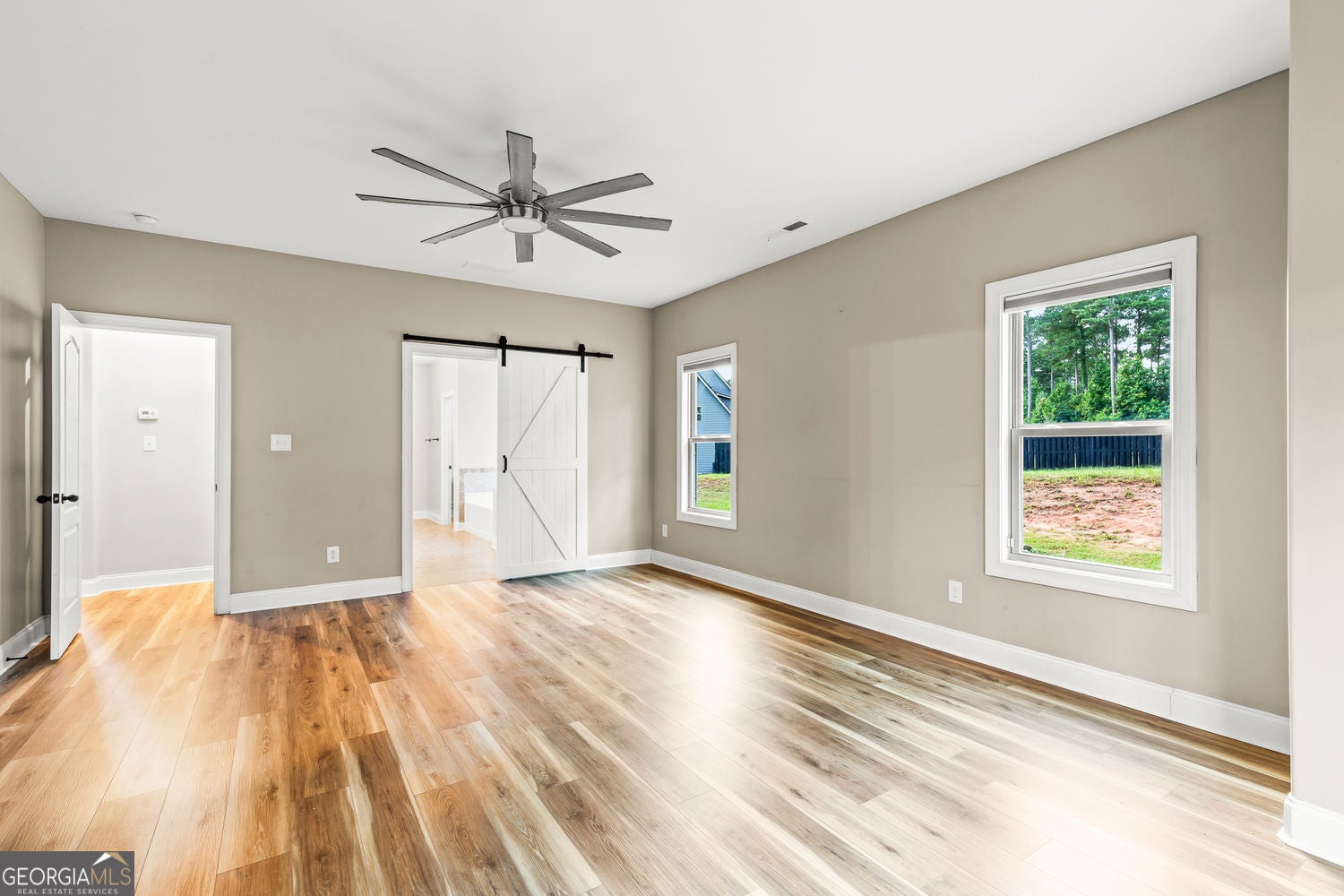 Senoia, Georgia, 30276, United States, 5 Bedrooms Bedrooms, ,4 BathroomsBathrooms,Residential,For Sale,1877866