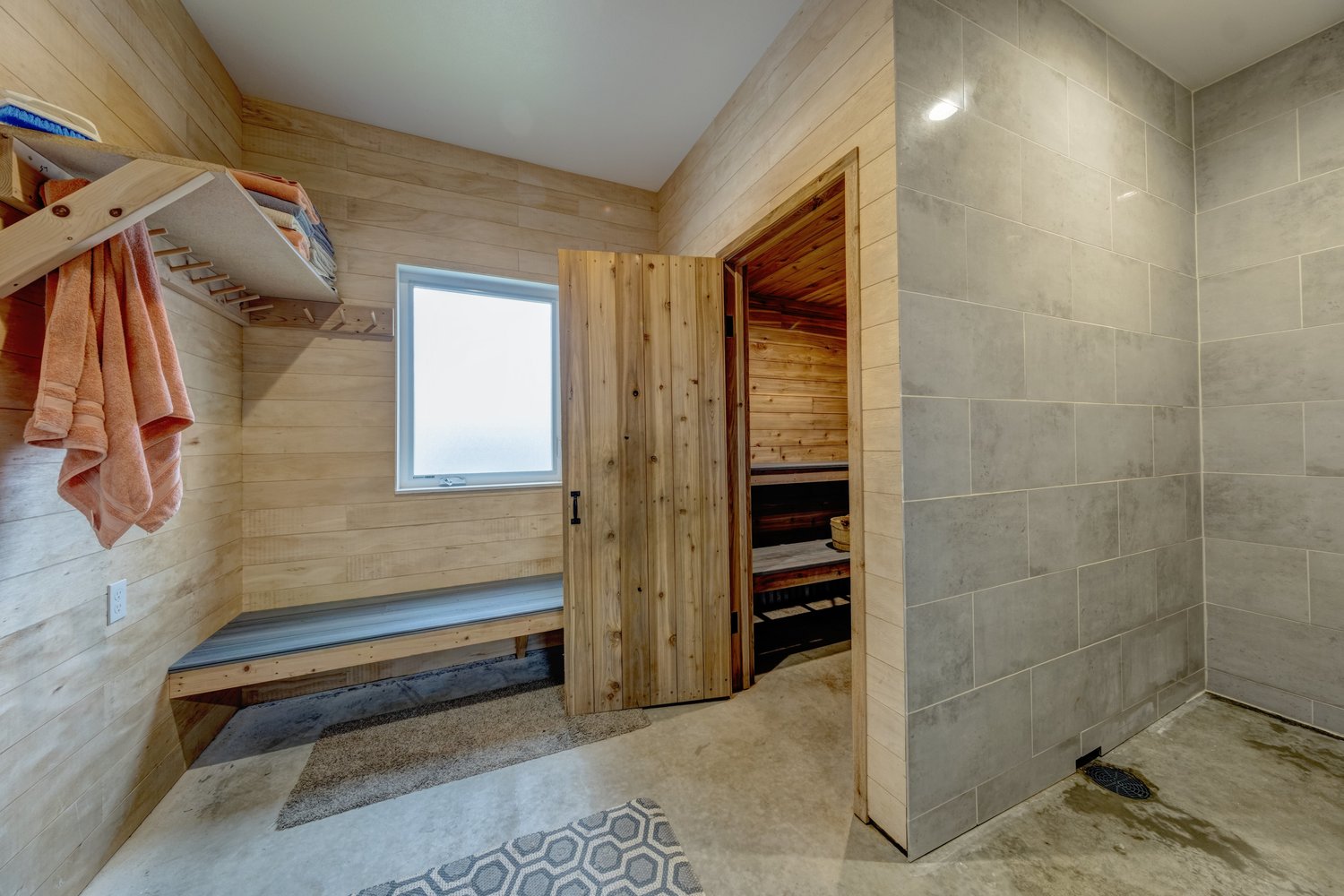 Ranchester, Wyoming, 82839, United States, 4 Bedrooms Bedrooms, ,3 BathroomsBathrooms,Residential,For Sale,1979887