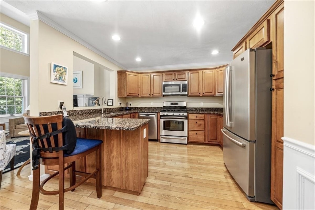 Marshfield, Massachusetts, 02050, United States, 2 Bedrooms Bedrooms, ,3 BathroomsBathrooms,Residential,For Sale,1938601