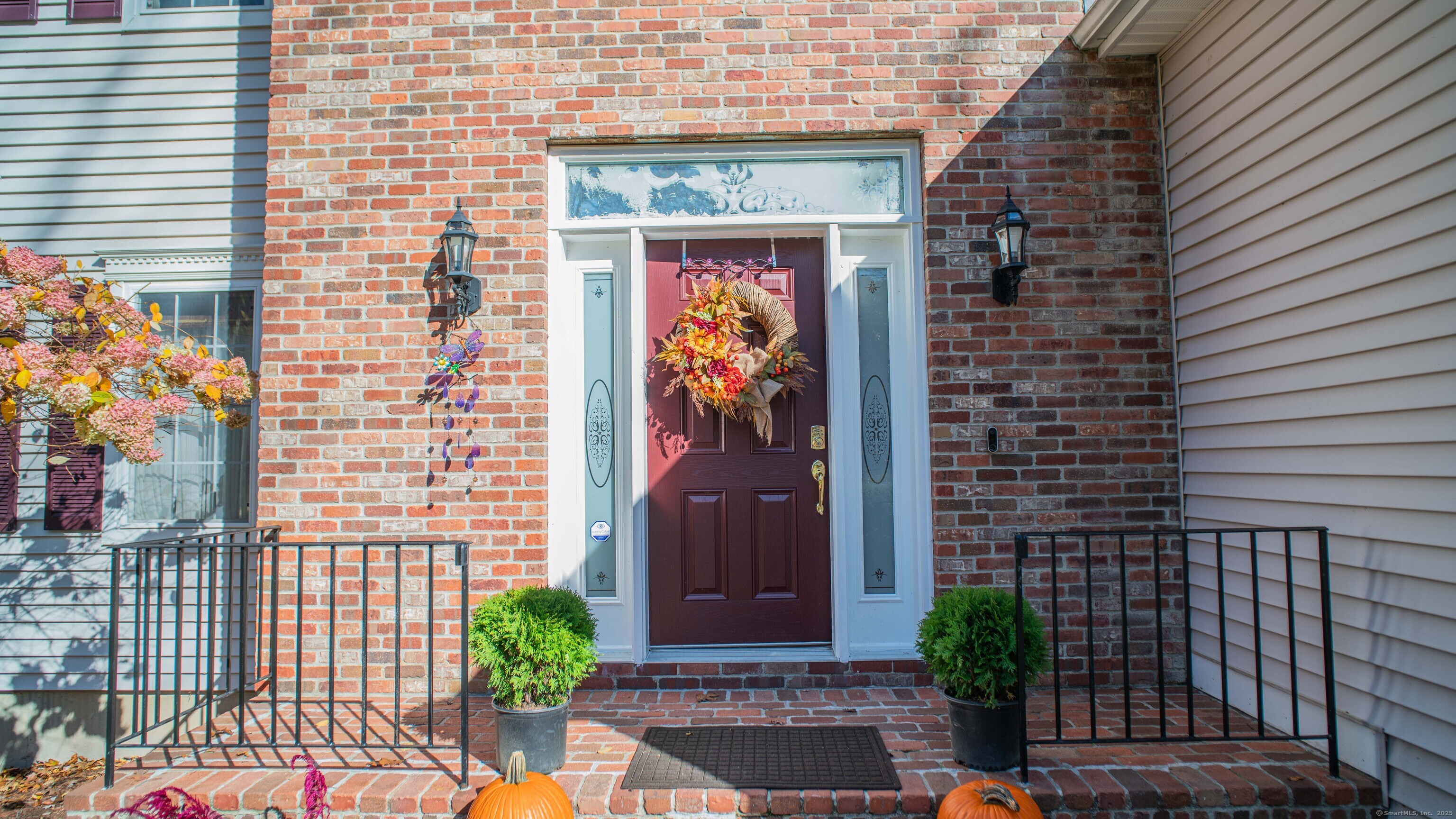 Tolland, Connecticut, 06084, United States, 4 Bedrooms Bedrooms, ,3 BathroomsBathrooms,Residential,For Sale,1989613