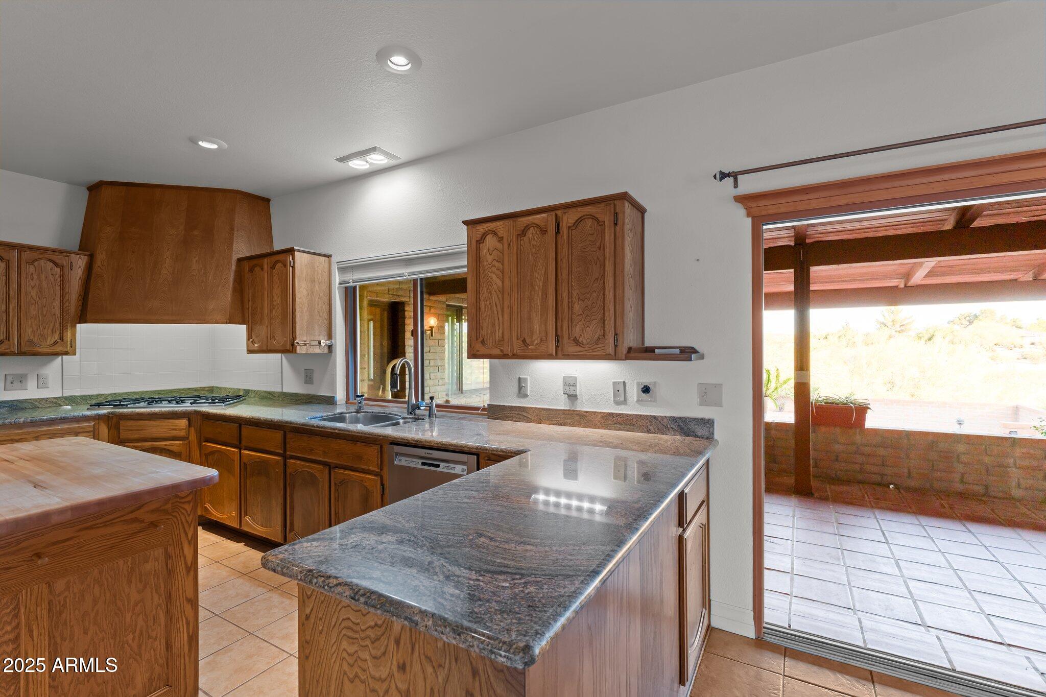 Wickenburg, Arizona, 85390, United States, 3 Bedrooms Bedrooms, ,3 BathroomsBathrooms,Residential,For Sale,1976707