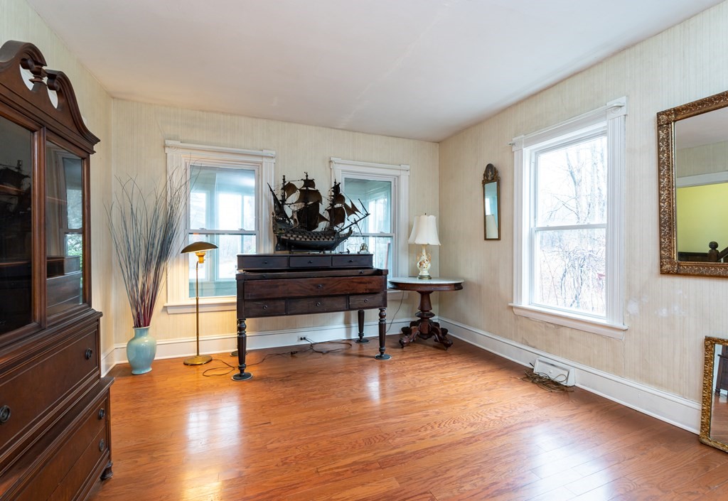 Milford, New Hampshire, 03055, United States, 4 Bedrooms Bedrooms, ,3 BathroomsBathrooms,Residential,For Sale,1862014