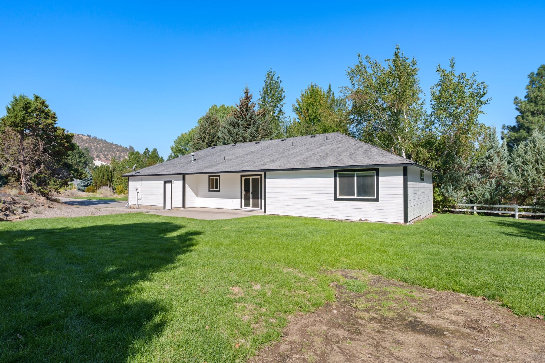  1052 NE Francis Court Bend, OR 97701 - 物件實景