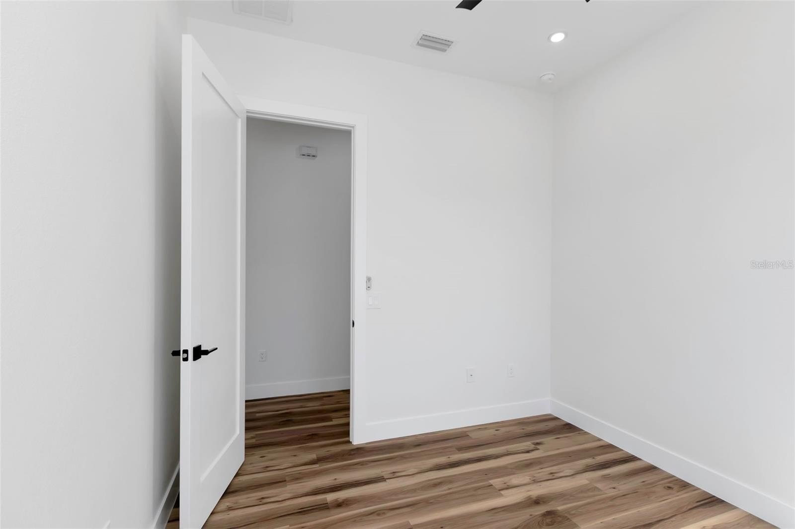 ST PETERSBURG, Florida, 33705, United States, 3 Bedrooms Bedrooms, ,2 BathroomsBathrooms,Residential,For Sale,1989946