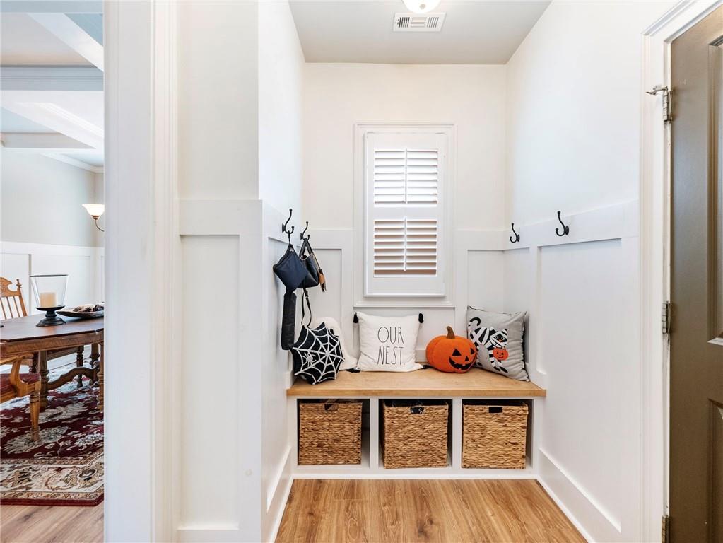 Hoschton, Georgia, 30548, United States, 5 Bedrooms Bedrooms, ,3 BathroomsBathrooms,Residential,For Sale,2000430