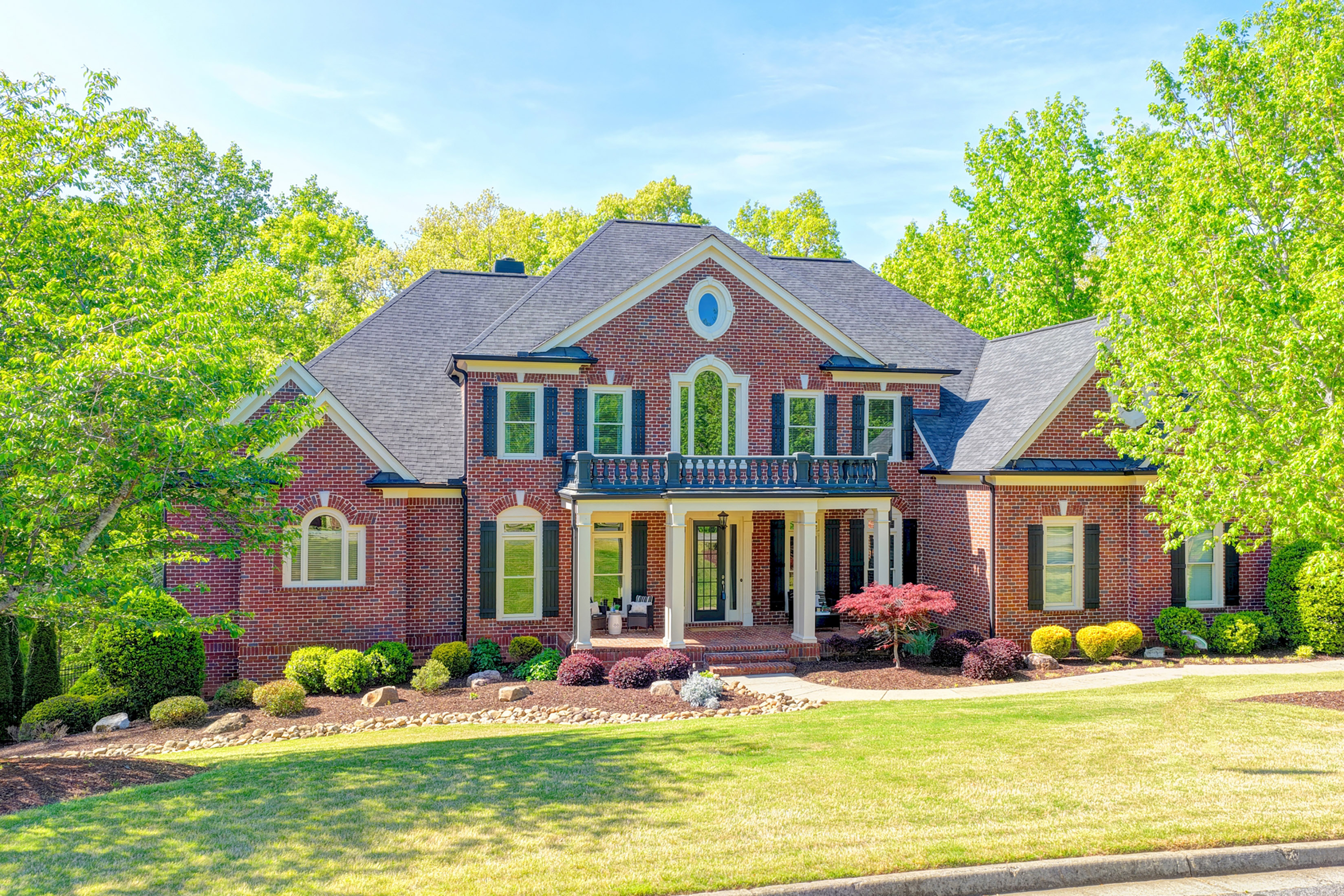  Luxury, Comfort and Privacy in One of Roswell