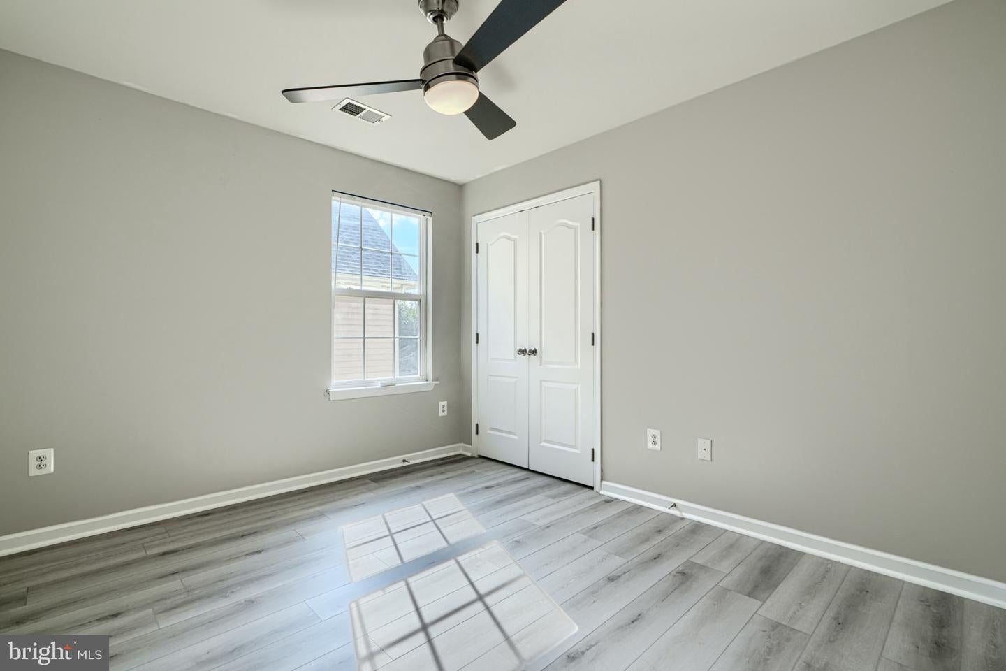 Glen Burnie, Maryland, 21060, United States, 4 Bedrooms Bedrooms, ,4 BathroomsBathrooms,Residential,For Sale,1983515