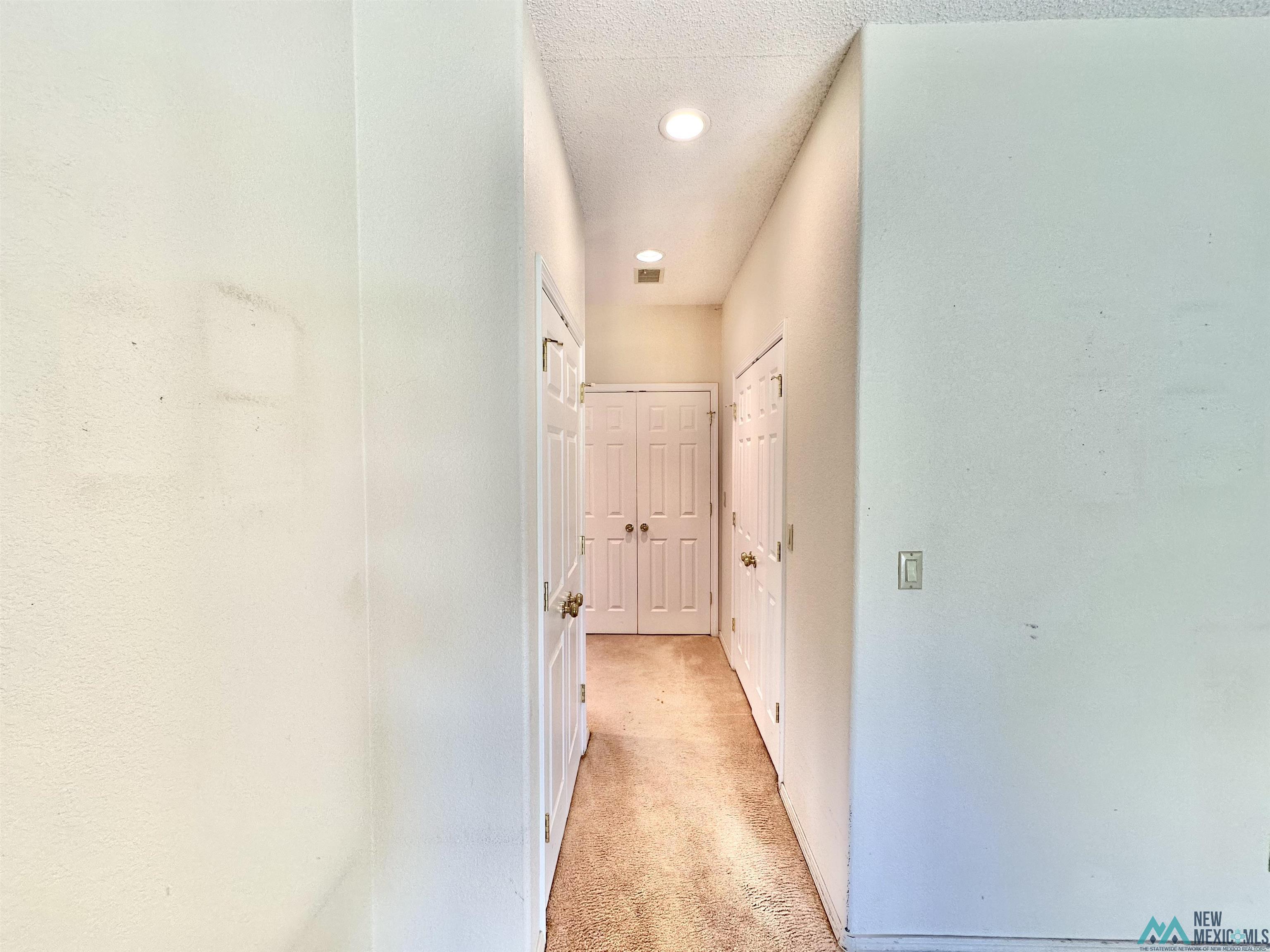 Roswell, New Mexico, 88201, United States, 4 Bedrooms Bedrooms, ,4 BathroomsBathrooms,Residential,For Sale,1921979