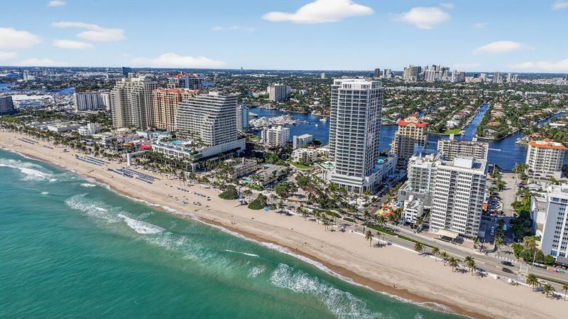 Fort Lauderdale, Florida, 33304, United States, 4 Bedrooms Bedrooms, ,4 BathroomsBathrooms,Residential,For Sale,1994835