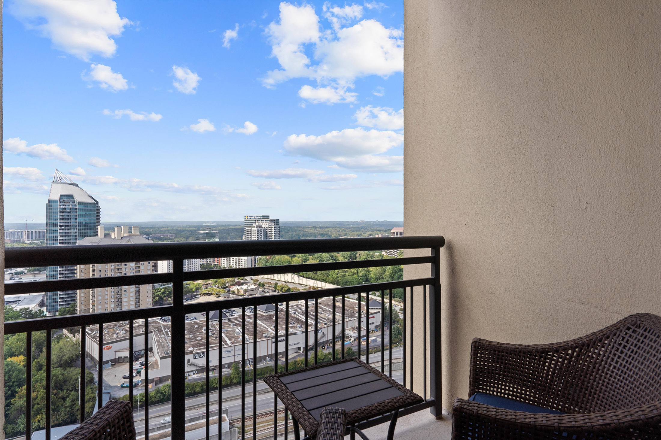  Luxury One Bedroom Condo in the heart of Buckhead - 物件實景