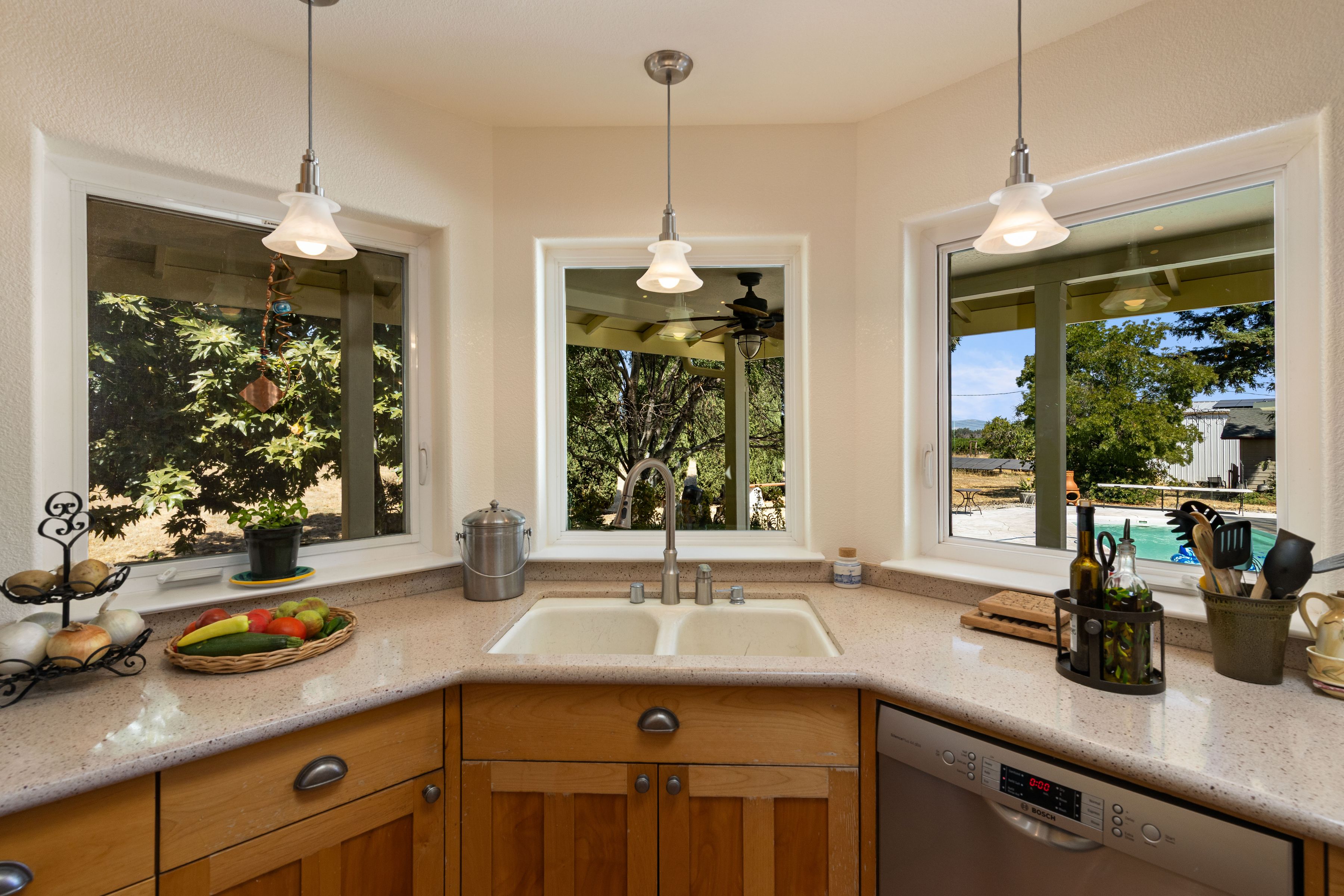  6675 Kelsey Creek Drive - 物件實景