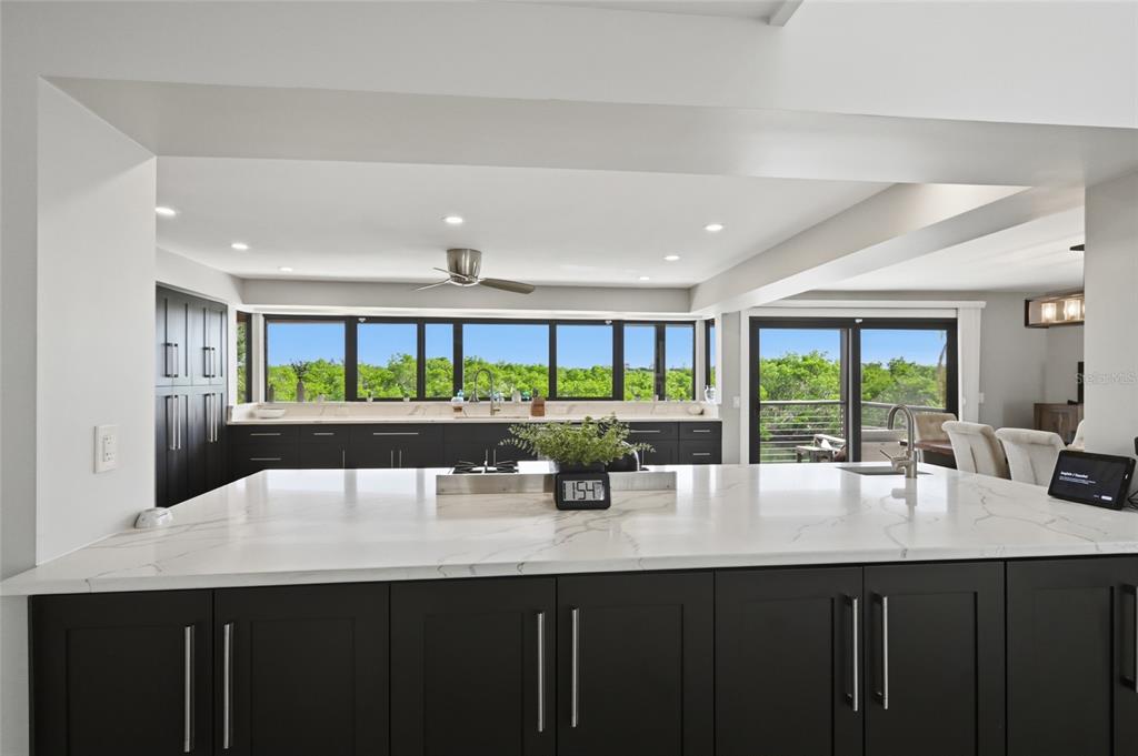 Sarasota, Florida, 34242, United States, 4 Bedrooms Bedrooms, ,5 BathroomsBathrooms,Residential,For Sale,1999117