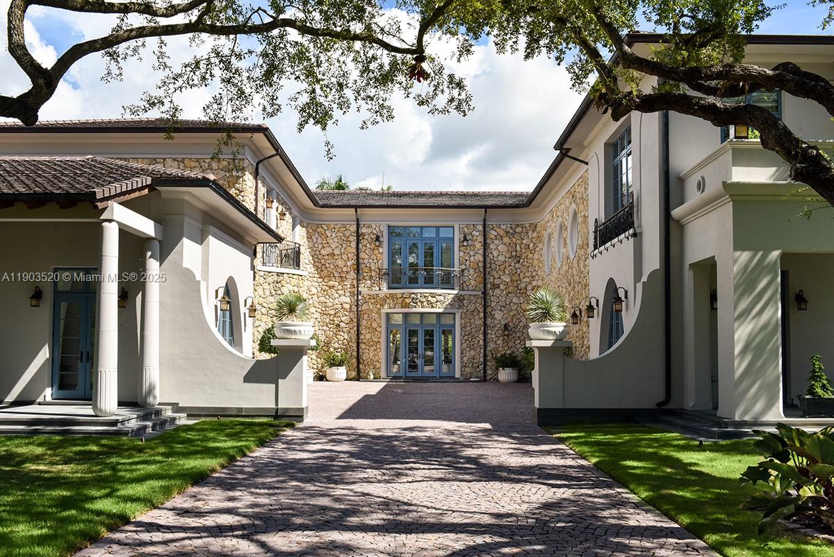 Pinecrest, Florida, 33156, United States, 8 Bedrooms Bedrooms, ,9 BathroomsBathrooms,Residential,For Sale,1992030