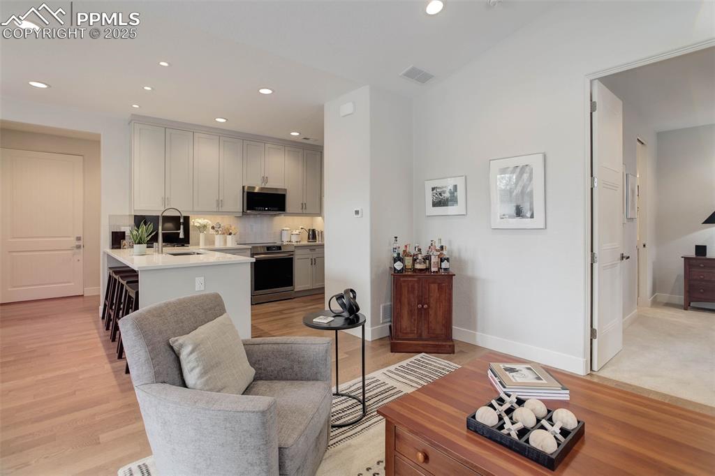 Colorado Springs, Colorado, 80921, United States, 1 Bedroom Bedrooms, ,2 BathroomsBathrooms,Residential,For Sale,1962433