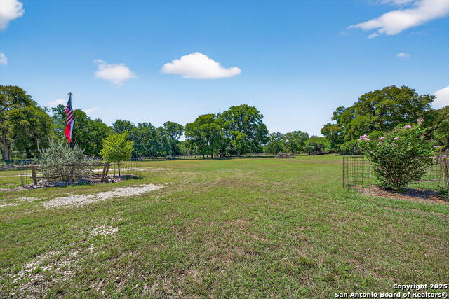 Bandera, Texas, 78003, United States, 1 Bedroom Bedrooms, ,1 BathroomBathrooms,Residential,For Sale,1925741