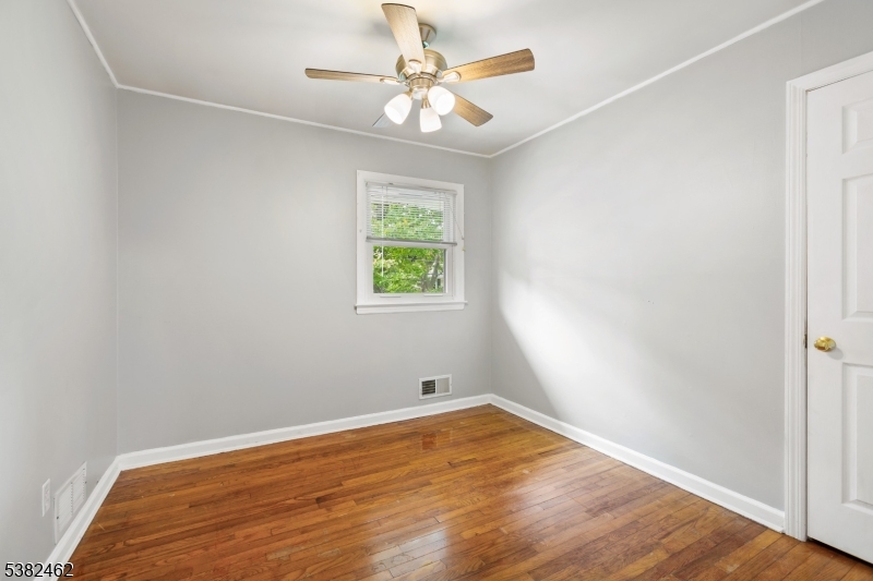 Rahway City, New Jersey, 07065, United States, 3 Bedrooms Bedrooms, ,3 BathroomsBathrooms,Residential,For Sale,1996239