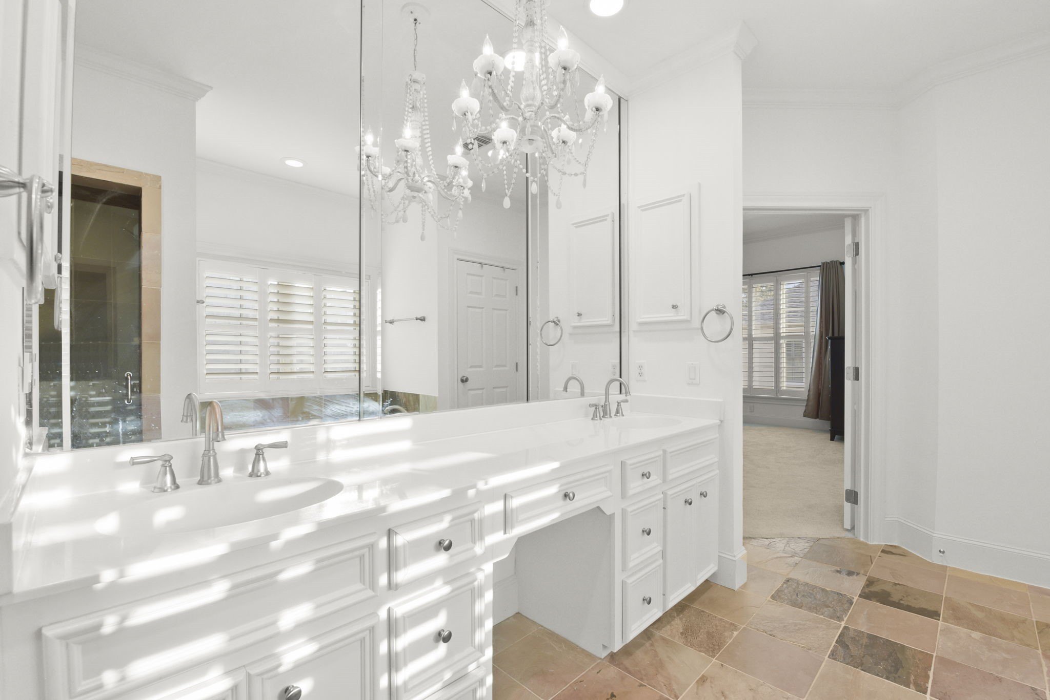 Houston, Texas, 77019, United States, 3 Bedrooms Bedrooms, ,4 BathroomsBathrooms,Residential,For Sale,1984299