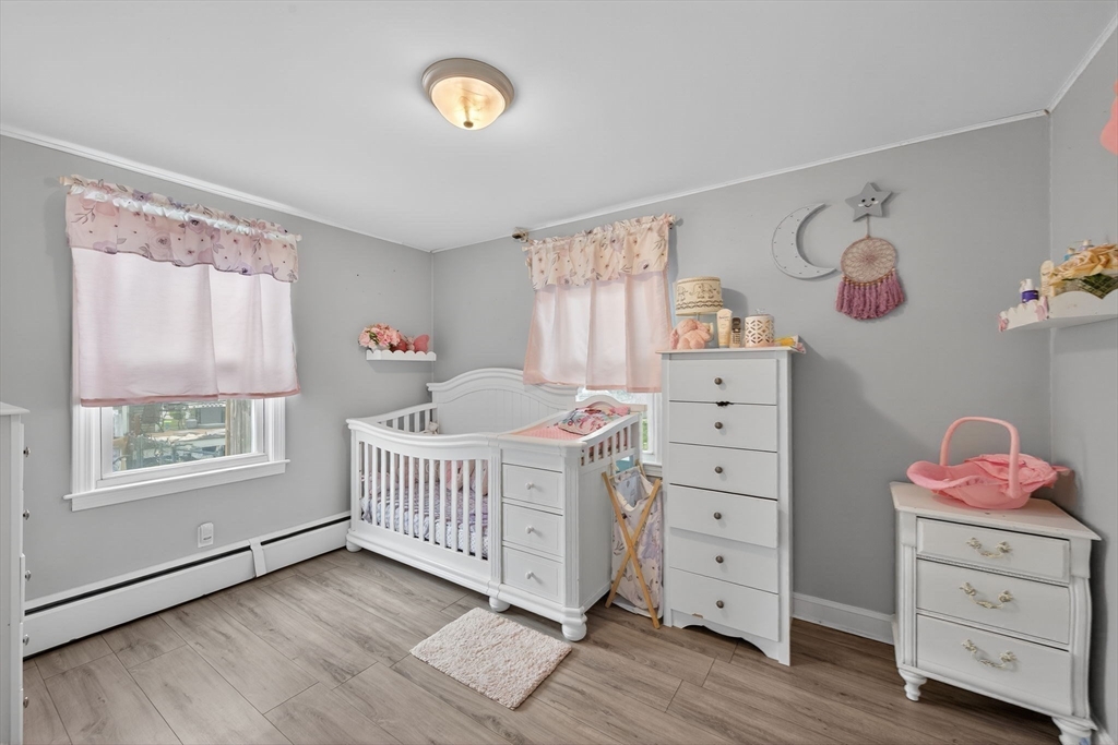 Dracut, Massachusetts, 01826, United States, 4 Bedrooms Bedrooms, ,2 BathroomsBathrooms,Residential,For Sale,1937209