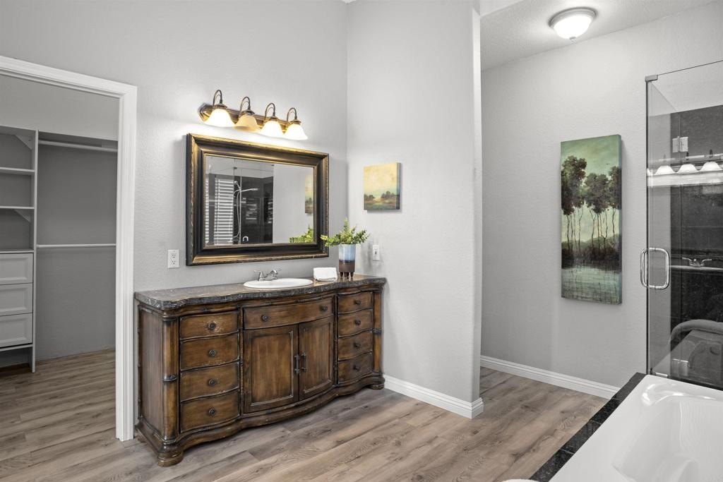 Valley Center, California, 92082, United States, 5 Bedrooms Bedrooms, ,4 BathroomsBathrooms,Residential,For Sale,1793964
