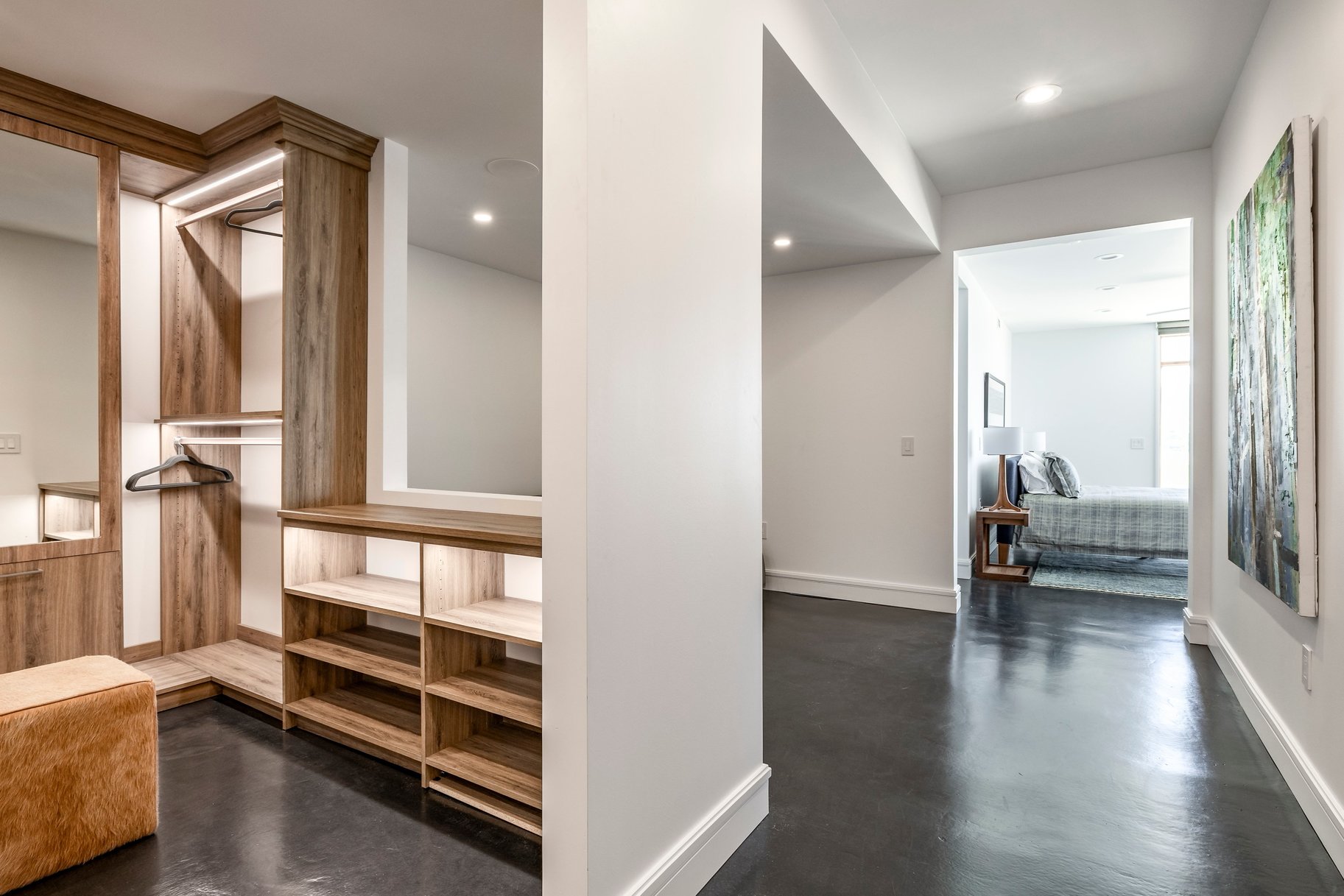  Stunning Contemporary Home with Commanding Views - 物件實景