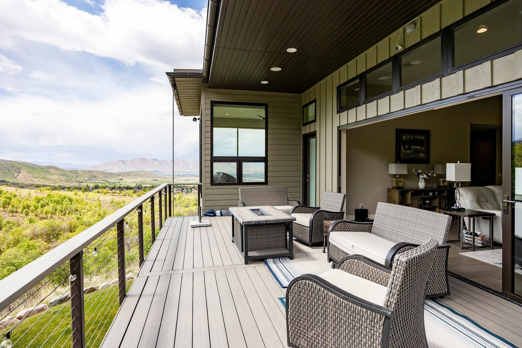  Mountain Contemporary Masterpiece with Panoramic Summit Creek Views - 物件實景