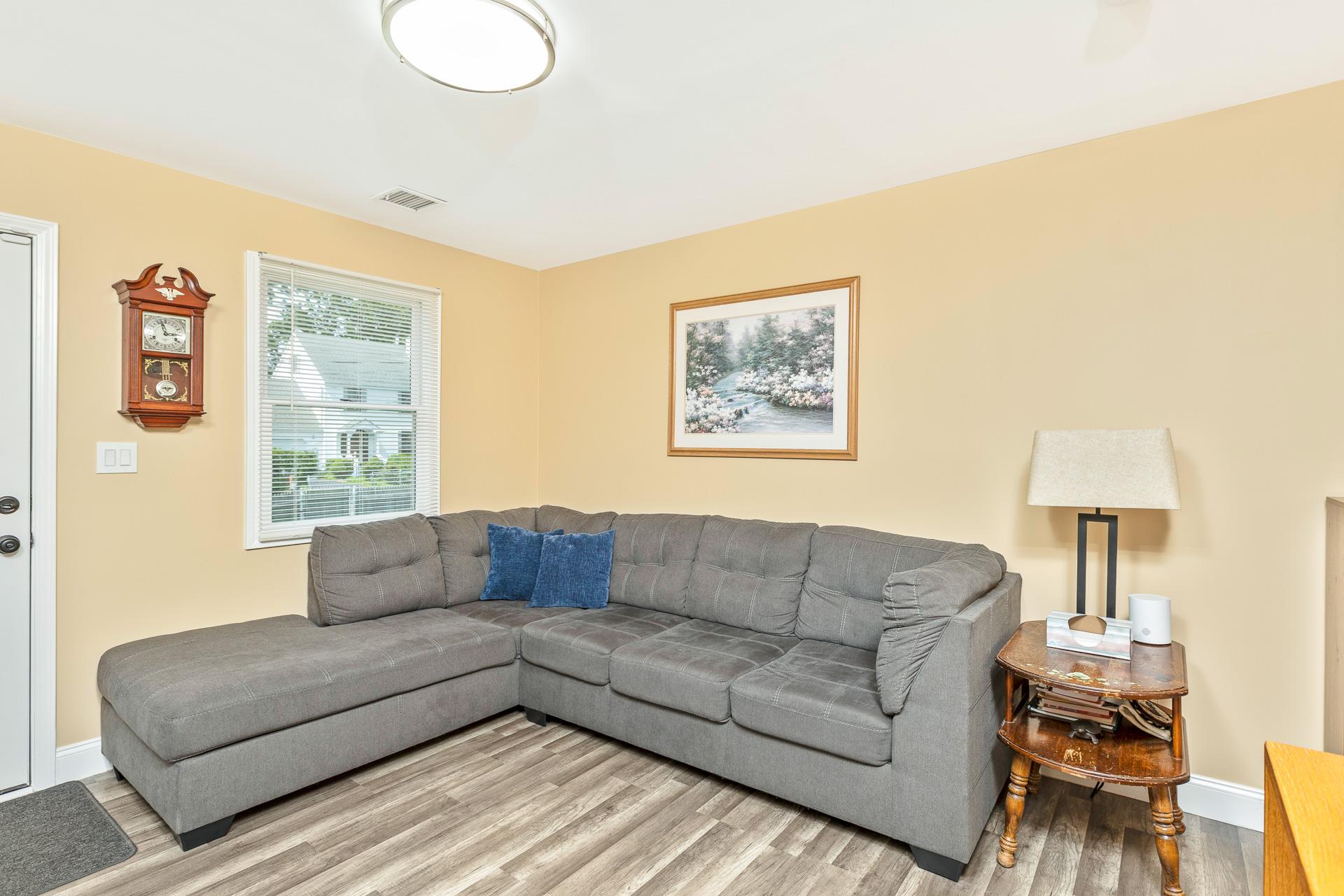 Shirley, New York, 11967, United States, 3 Bedrooms Bedrooms, ,2 BathroomsBathrooms,Residential,For Sale,1761697
