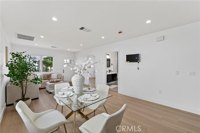 Los Angeles, California, 90044, United States, ,Residential,For Sale,1997733