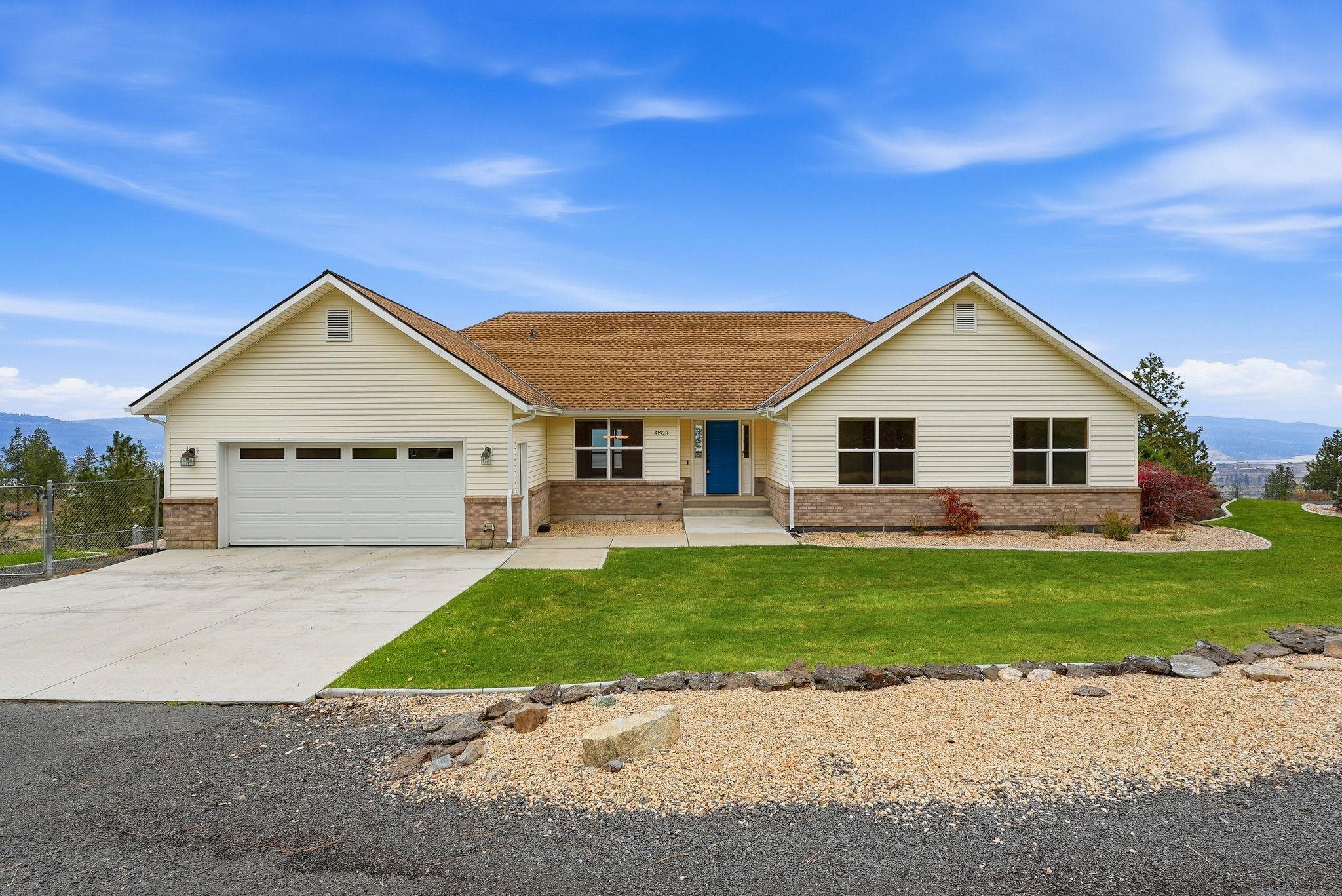 Seven Bays, Washington, 99122, United States, 5 Bedrooms Bedrooms, ,3 BathroomsBathrooms,Residential,For Sale,1992977