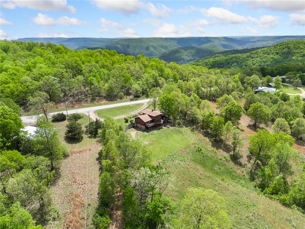 Compton, Arkansas, 72624, United States, 5 Bedrooms Bedrooms, ,3 BathroomsBathrooms,Residential,For Sale,1805954