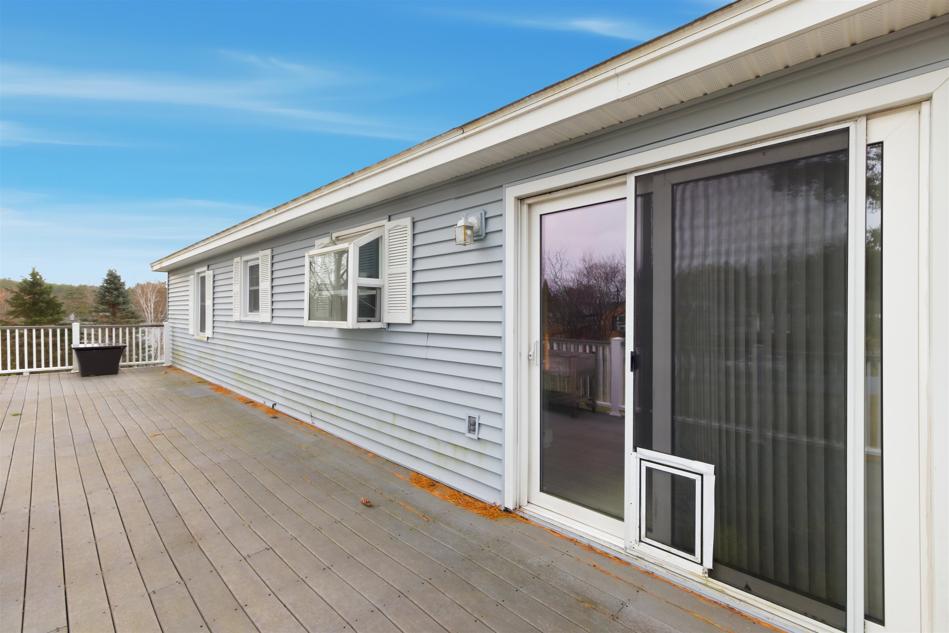 Laconia, New Hampshire, 03246, United States, 3 Bedrooms Bedrooms, ,Residential,For Sale,1991727