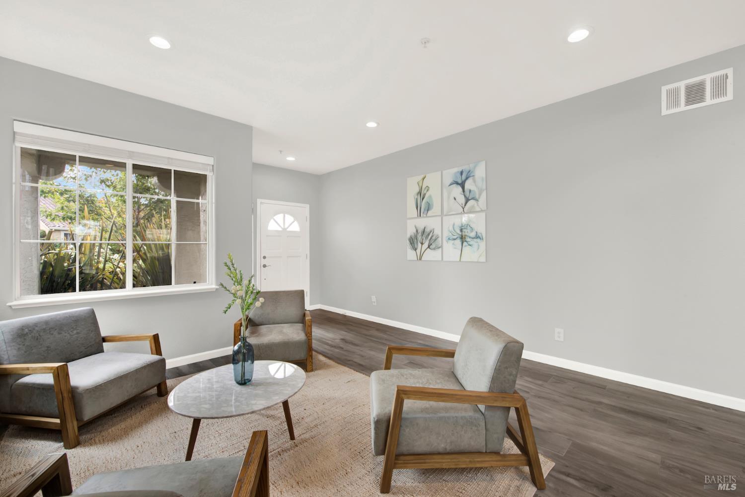 Napa, California, 94559, United States, 4 Bedrooms Bedrooms, ,3 BathroomsBathrooms,Residential,For Sale,1987880