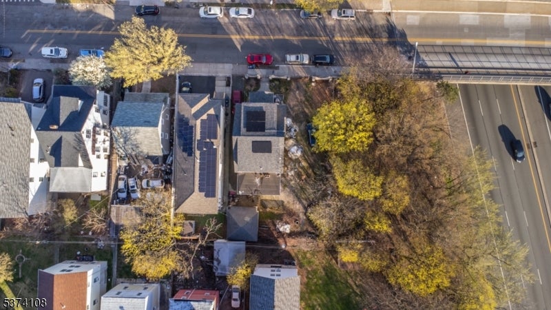 Newark City, New Jersey, 07112, United States, ,3 BathroomsBathrooms,Residential,For Sale,1982998