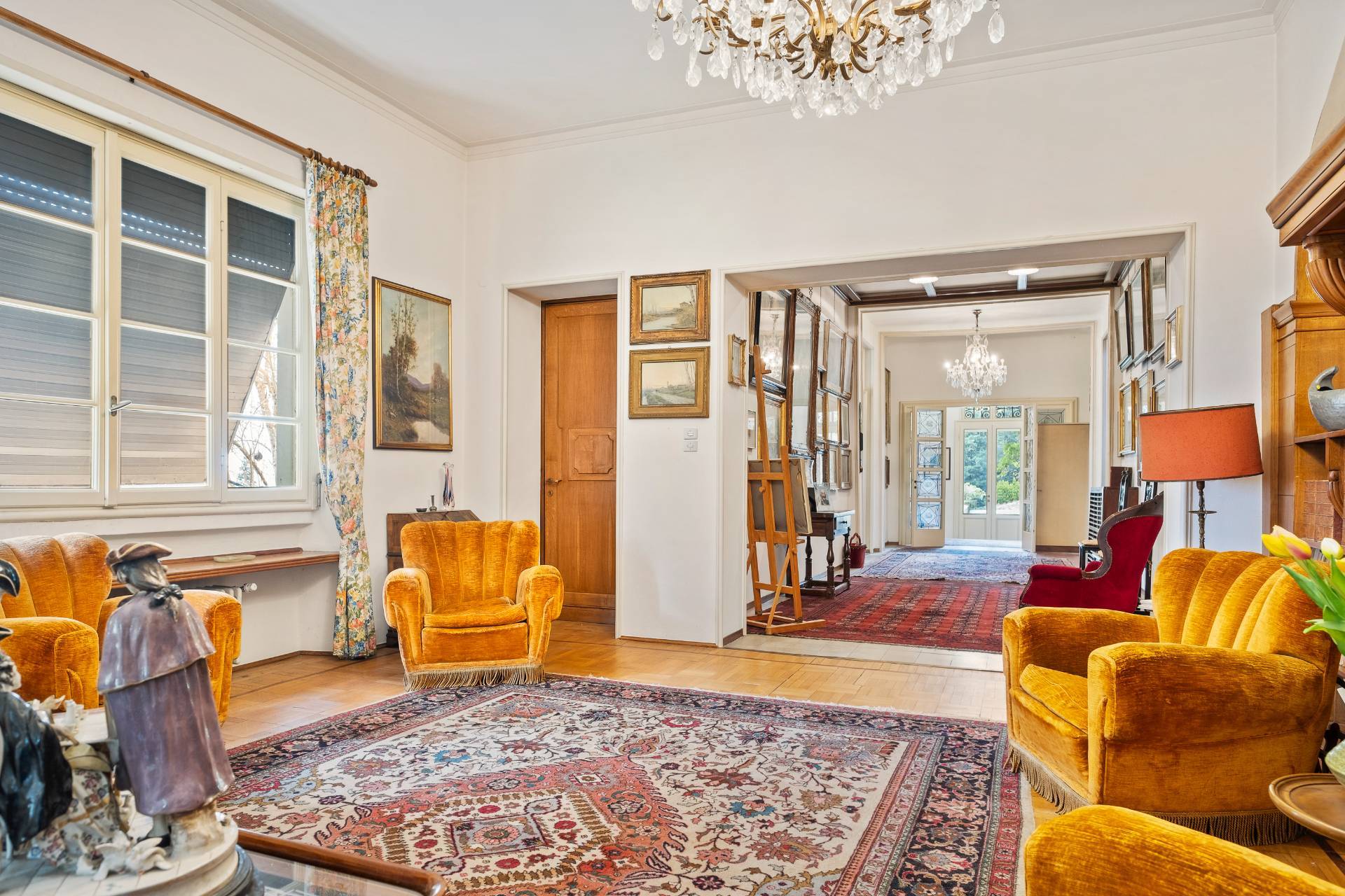 Varese, Varese, 21100, IT, 7 Bedrooms Bedrooms, ,3 BathroomsBathrooms,Residential,For Sale,1796981