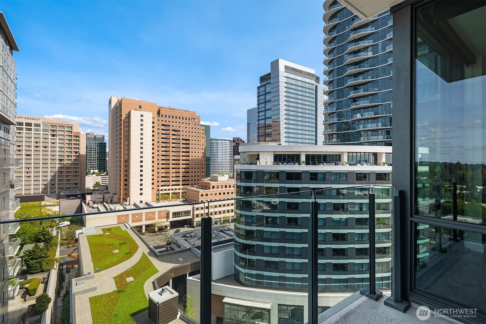 Bellevue, Washington, 98004, United States, 2 Bedrooms Bedrooms, ,2 BathroomsBathrooms,Residential,For Sale,1849767