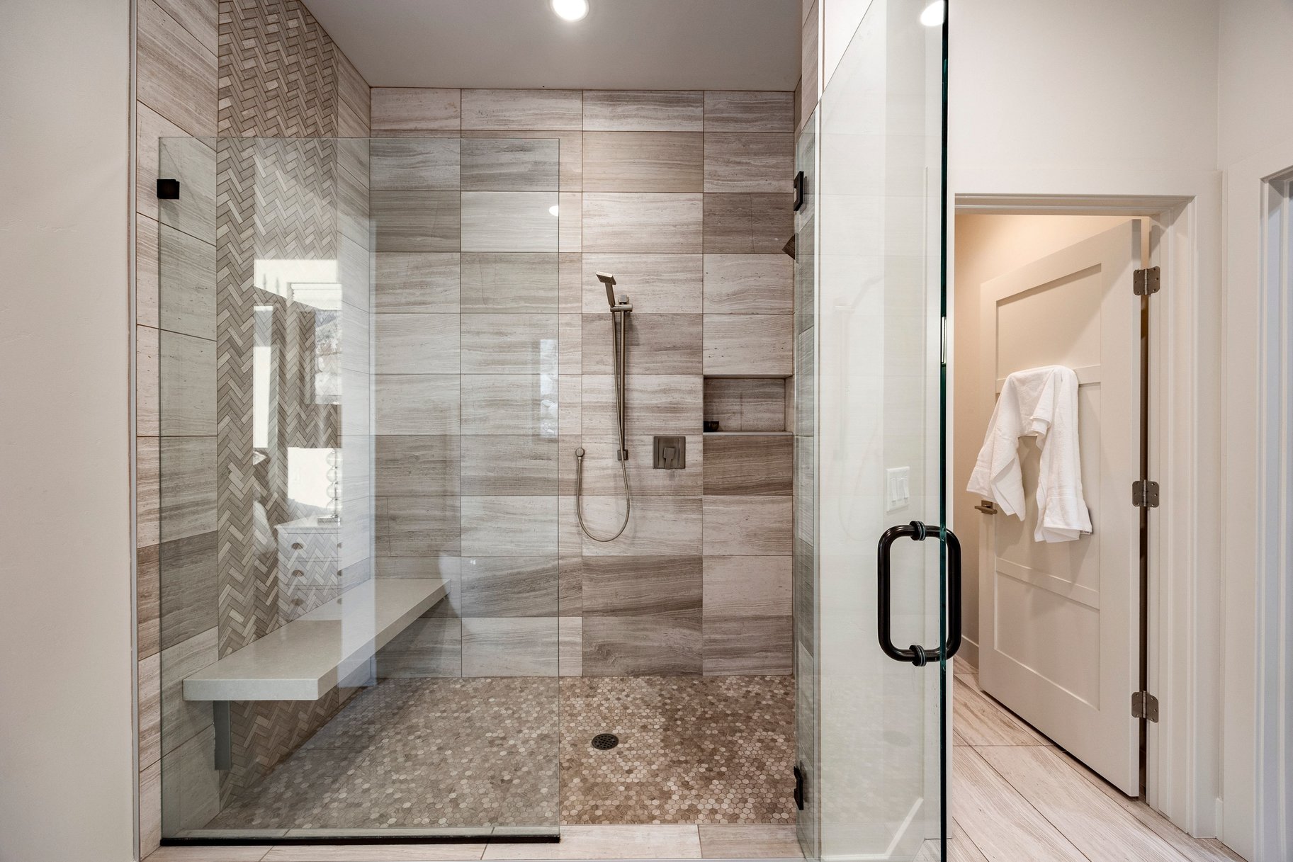  Custom-Home Quality Without the Custom-Home Wait - 物件實景