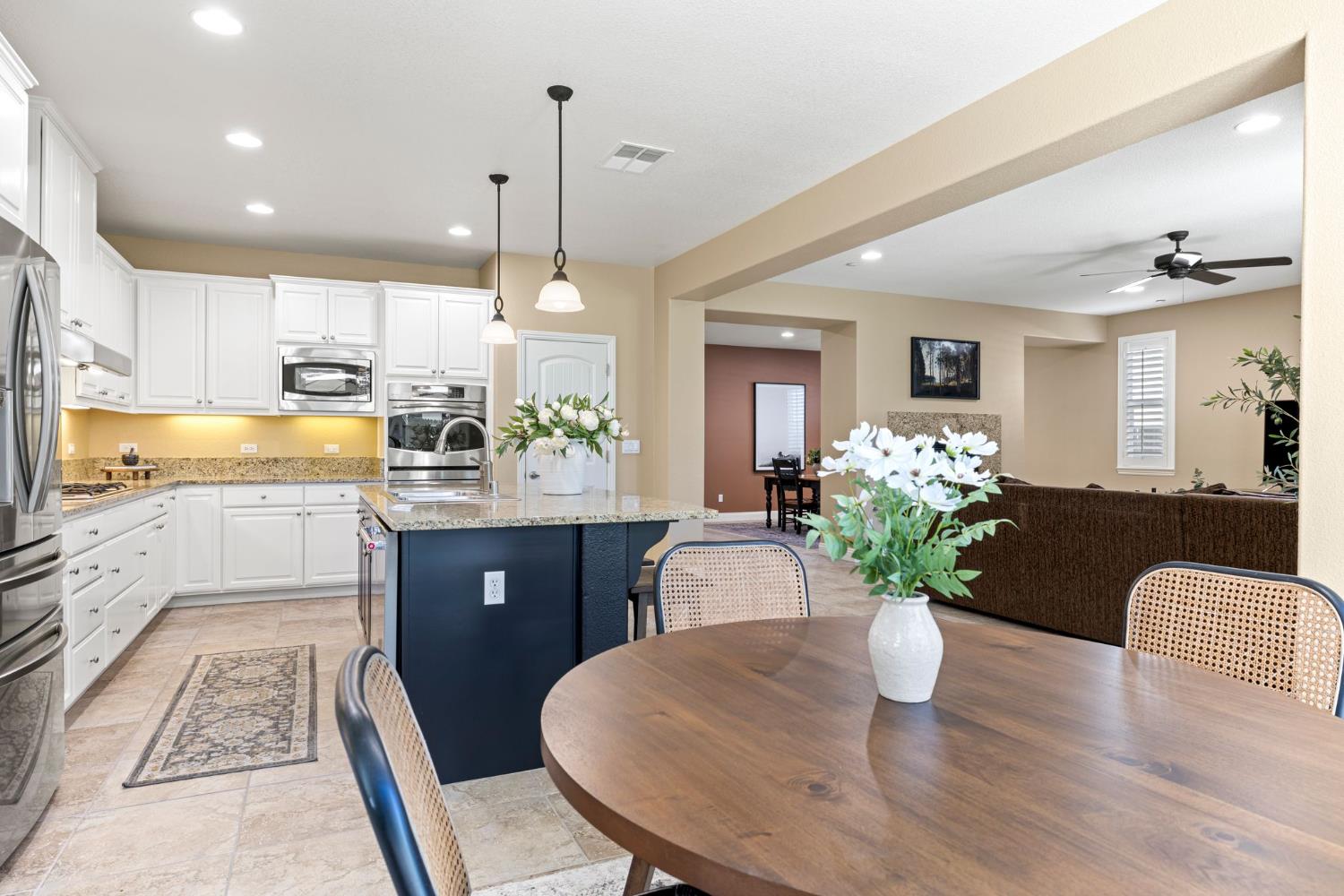 El Dorado Hills, California, 95762, United States, 4 Bedrooms Bedrooms, ,3 BathroomsBathrooms,Residential,For Sale,1925996