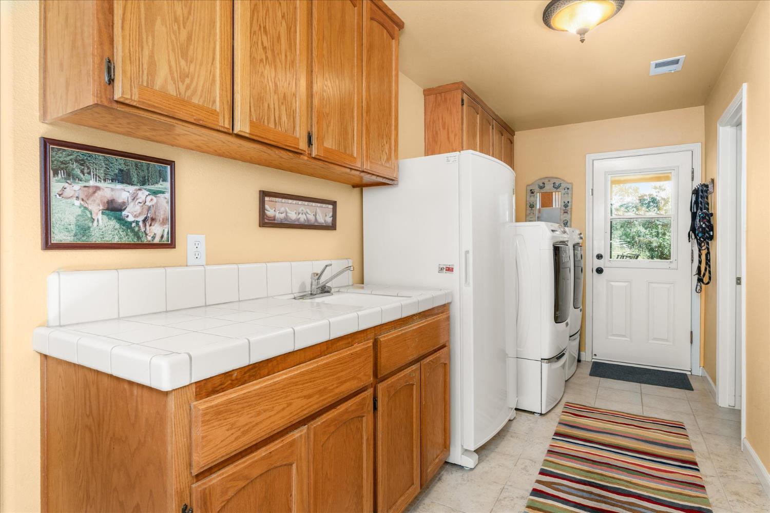 Coarsegold, California, 93614, United States, 4 Bedrooms Bedrooms, ,3 BathroomsBathrooms,Residential,For Sale,1993908