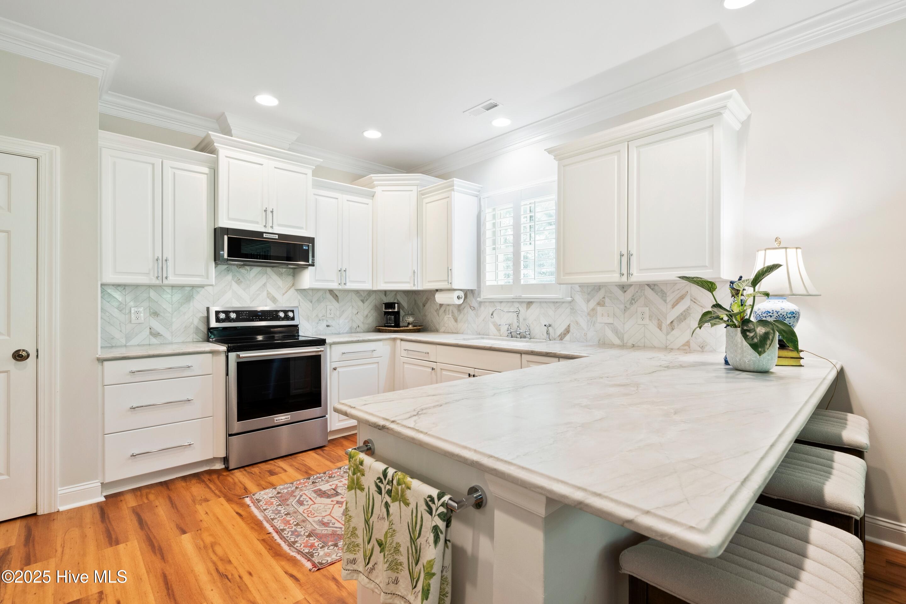 Wilmington, North Carolina, 28405, United States, 3 Bedrooms Bedrooms, ,3 BathroomsBathrooms,Residential,For Sale,1924971