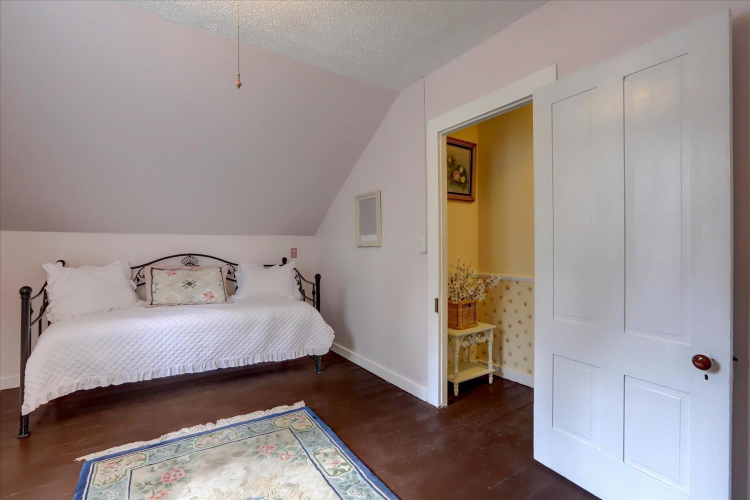 Nevada City, California, 95959, United States, 4 Bedrooms Bedrooms, ,2 BathroomsBathrooms,Residential,For Sale,1983992