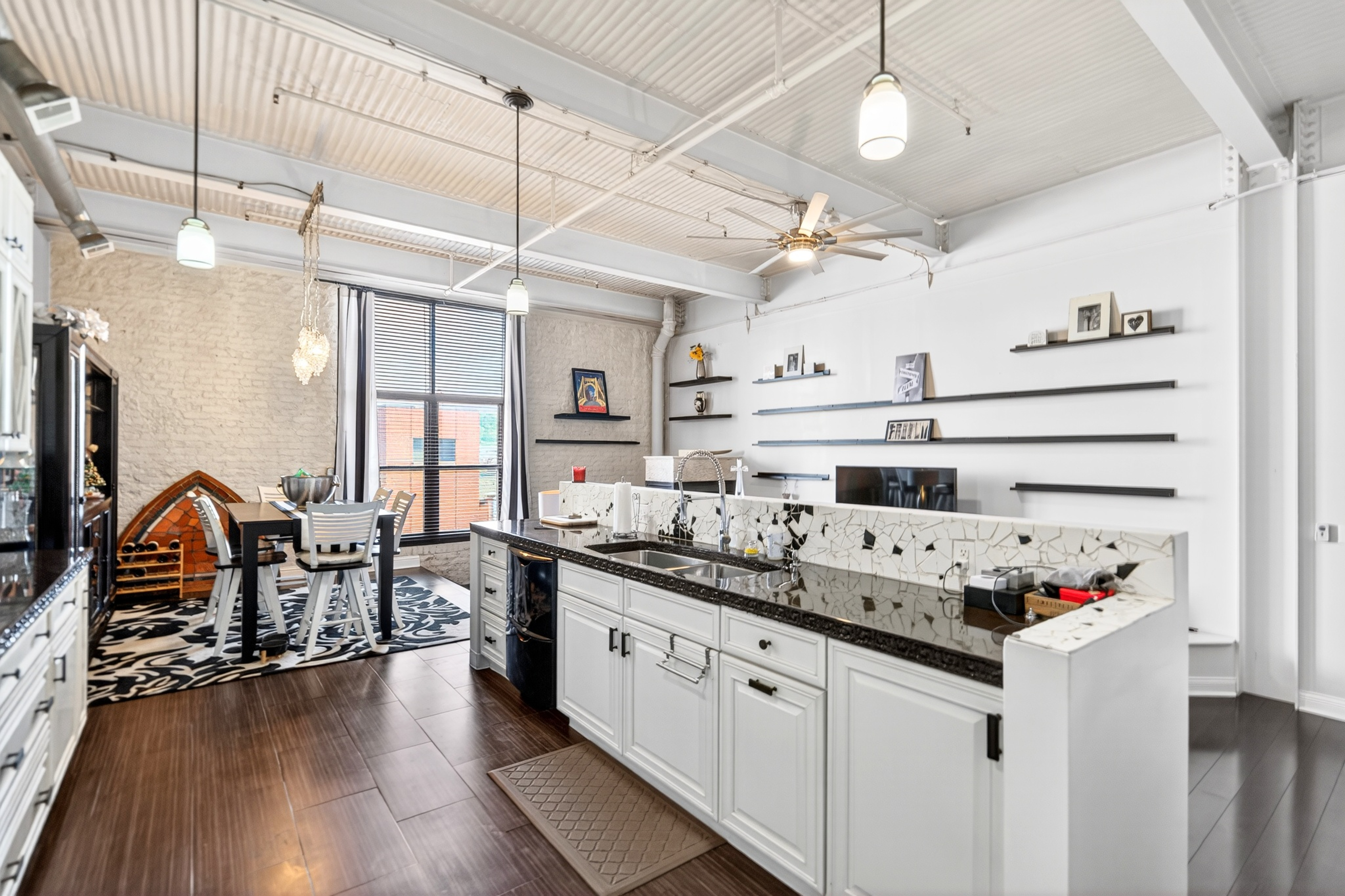  2250 Mary Street Unit 315 - 物件實景
