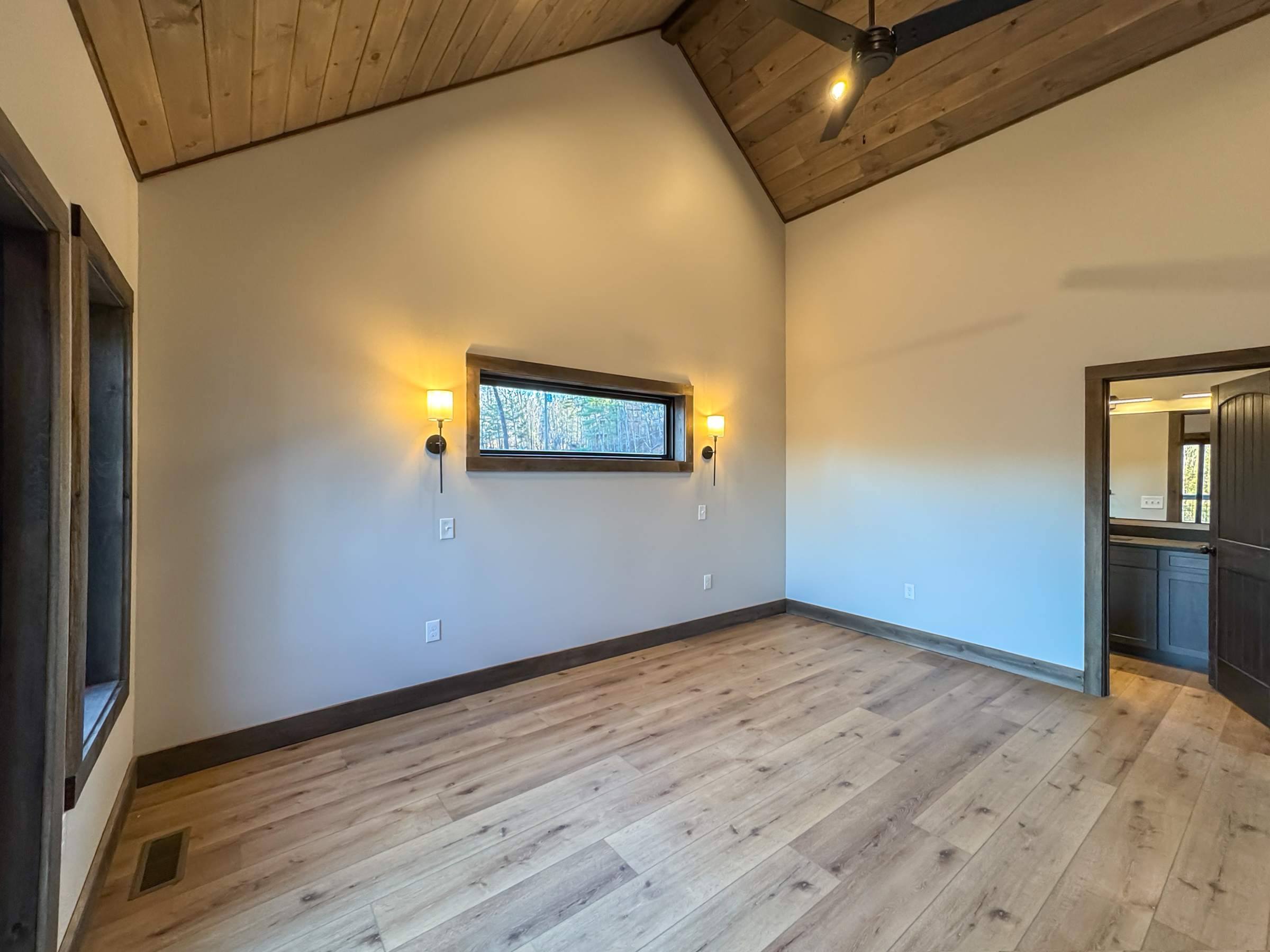 Sevierville, Tennessee, 37862, United States, 5 Bedrooms Bedrooms, ,7 BathroomsBathrooms,Residential,For Sale,2000383