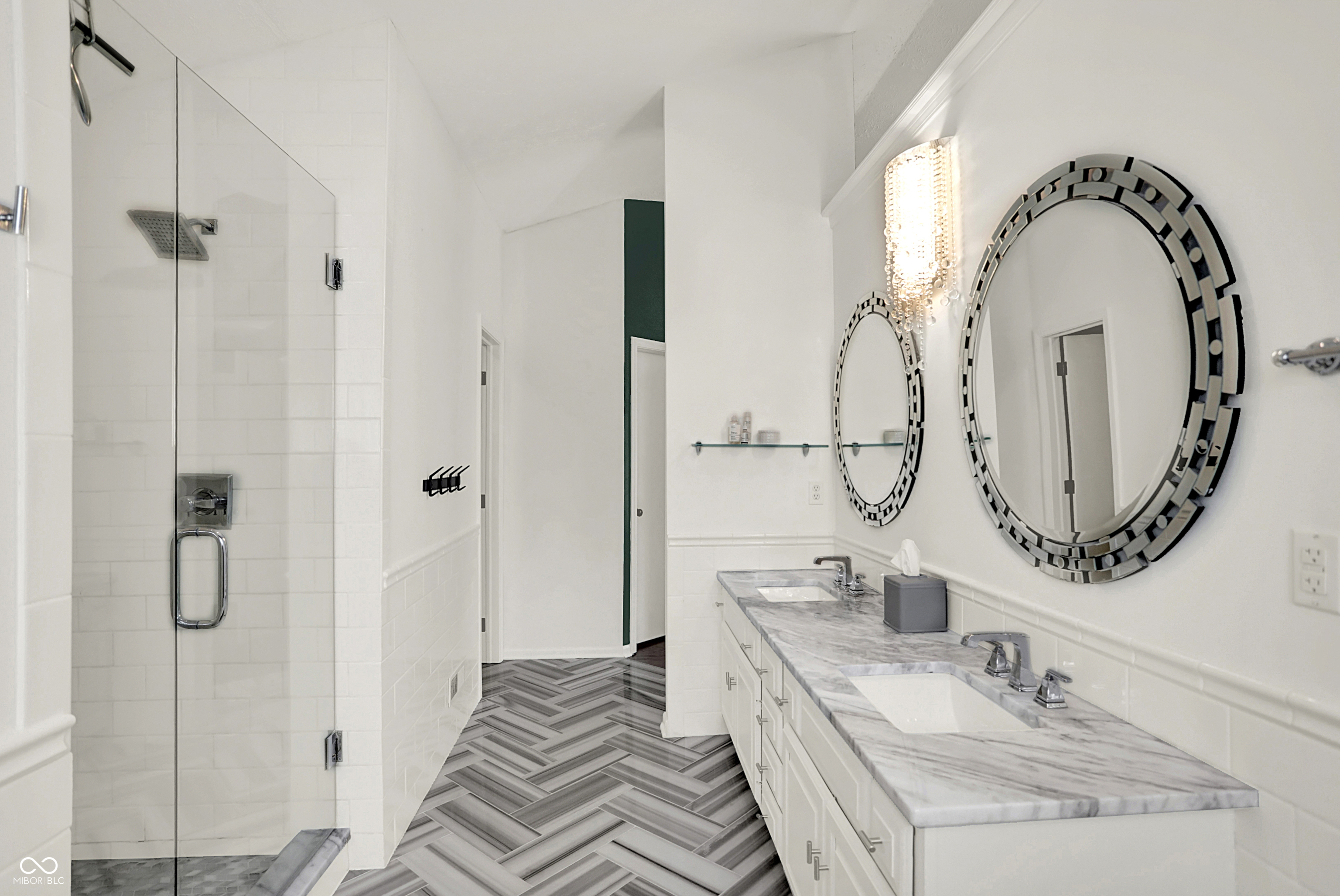 Carmel, Indiana, 46033, United States, 4 Bedrooms Bedrooms, ,3 BathroomsBathrooms,Residential,For Sale,1981057