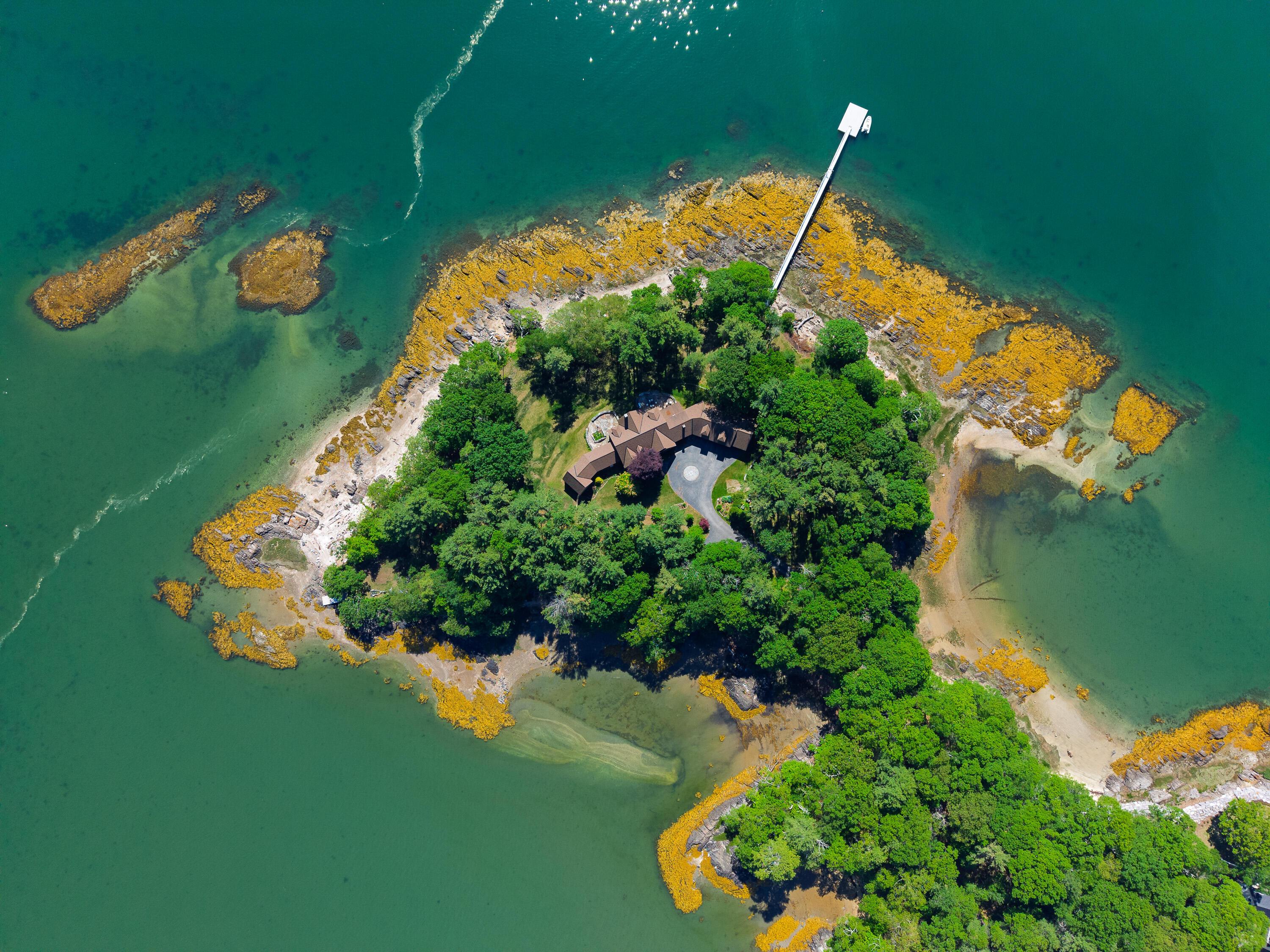  90 Cornfield Point Road - 物件實景
