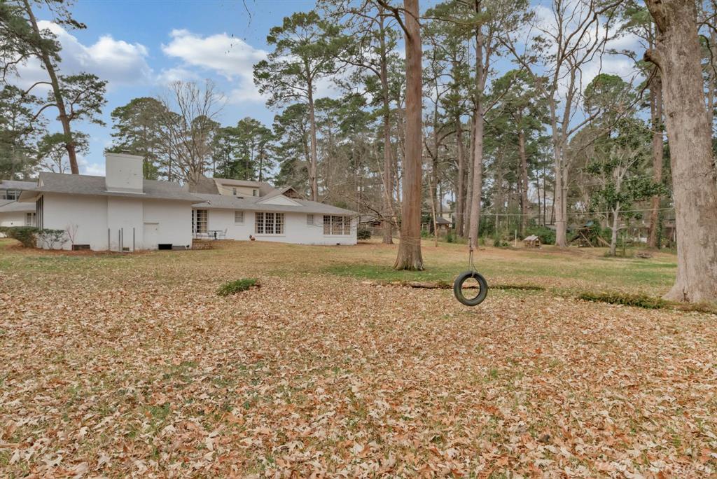 Shreveport, Louisiana, 71106, United States, 5 Bedrooms Bedrooms, ,4 BathroomsBathrooms,Residential,For Sale,1829039