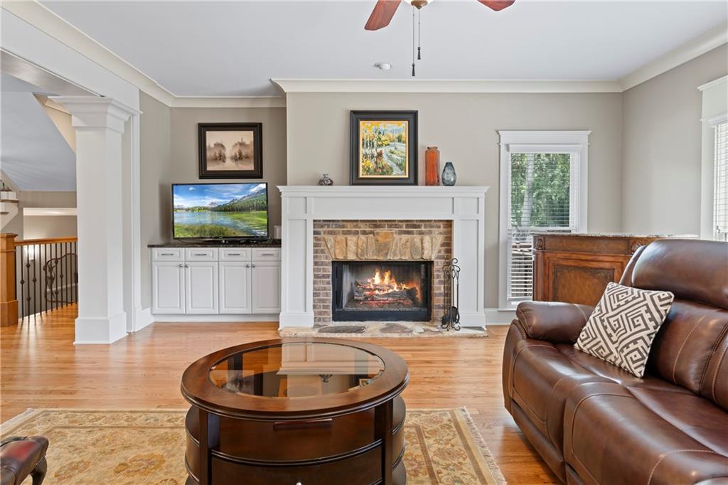 Marietta, Georgia, 30060, United States, 5 Bedrooms Bedrooms, ,4 BathroomsBathrooms,Residential,For Sale,1973923