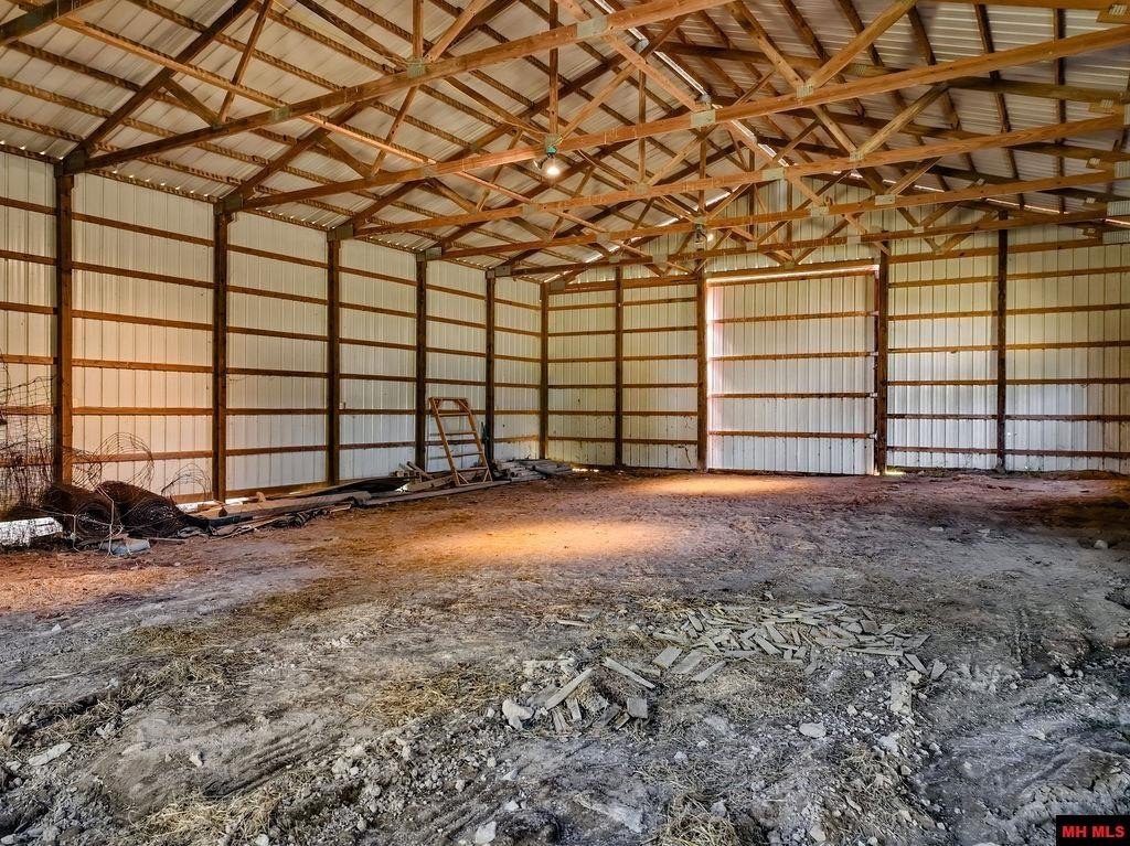 Gainesville, Missouri, 65655, United States, 4 Bedrooms Bedrooms, ,3 BathroomsBathrooms,Residential,For Sale,1979779